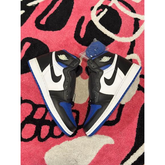 Jordan 1 Retro High Royal Toe 6 (GS) - Picture 3 of 8